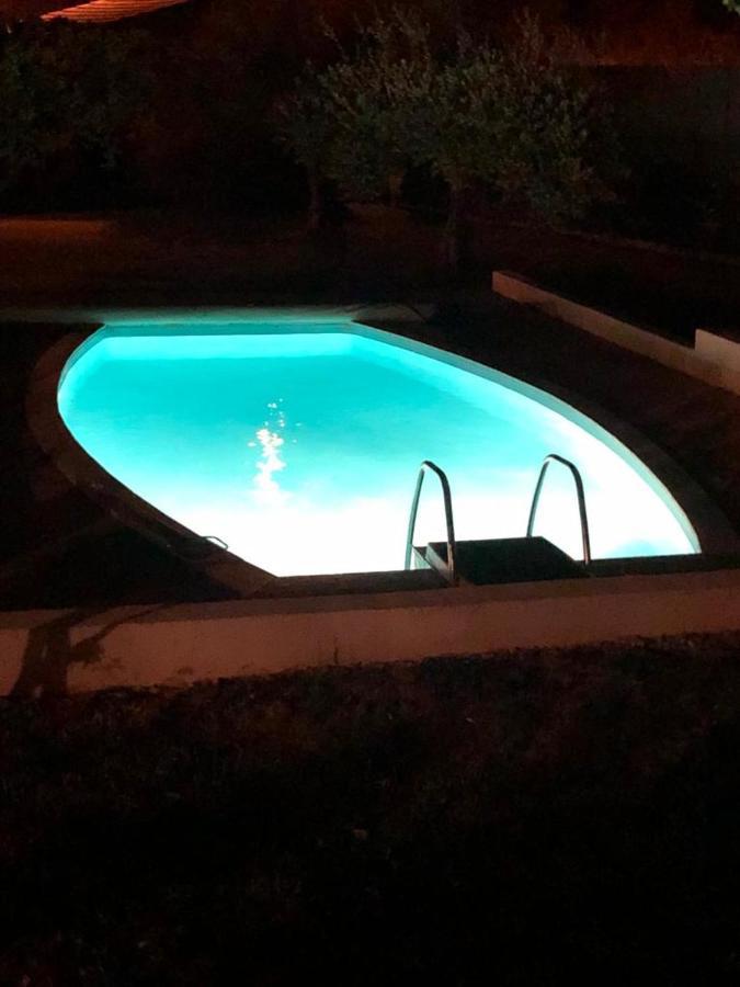 Chambres D'Hotes Marylou Valensole Dış mekan fotoğraf